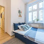 Lts Rent Comfortable Old Town & Art, Three Rooms