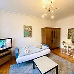 Lts Rent Comfortable Old Town & Art, Three Rooms