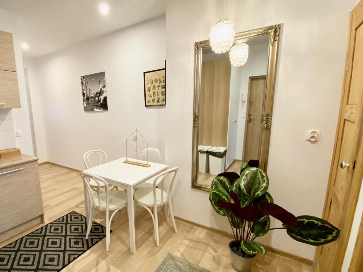 Lts Rent Comfortable Old Town & Art, Three Gdańsk