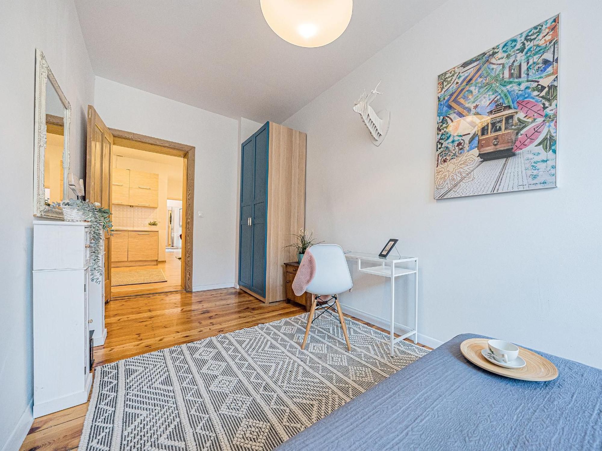 Lts Rent Comfortable Old Town & Art, Three *